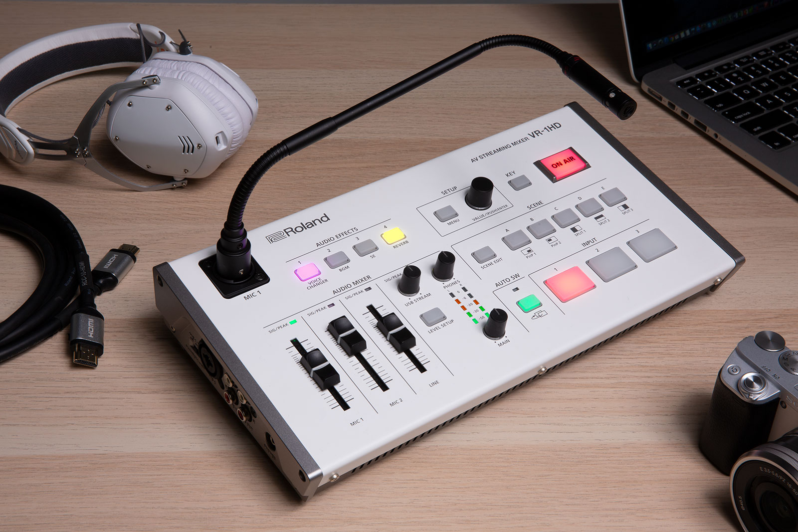 Roland Pro A/V - Solutions - Tutorials - Live Streaming - Up