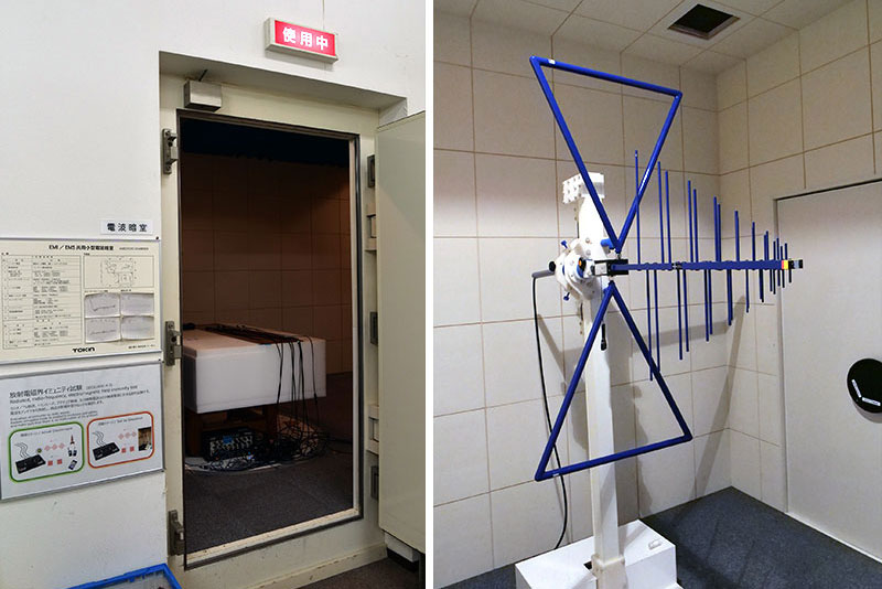 Radio-frequency dark room. Radio signals for testing are produced, and testing is performed with cables connected.