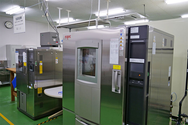 Roland constant temperature and humidity chamber.