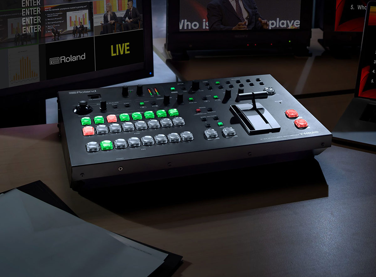 Roland V-600UHD