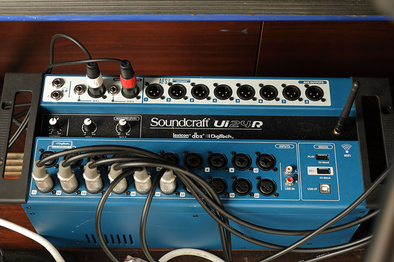 Console for livestreaming: Soundcraft Ui24R