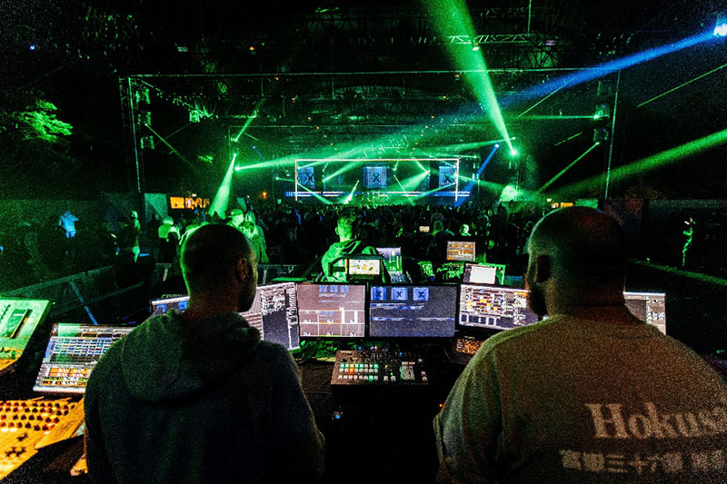 STV Visuals with Roland V-600UHD