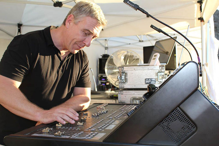 Pepe Ferrer with the Roland M-5000C.