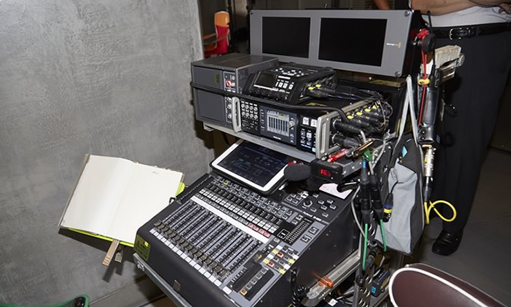 生産完了]Roland M-200i ライブミキシングコンソール | 株式会社